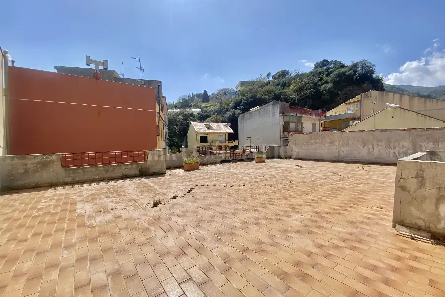 Casa Indipendente in vendita di 220 mq a €164.000 (rif. 16/2026)