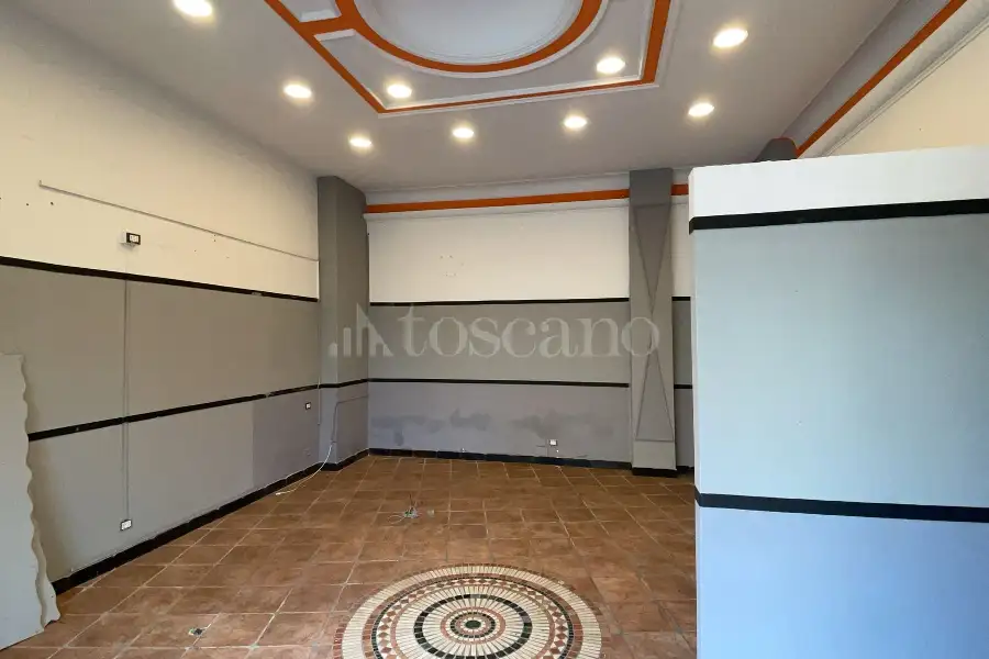 Attività Commerciale in affitto di 40 mq a €750 (rif. 21/2026)