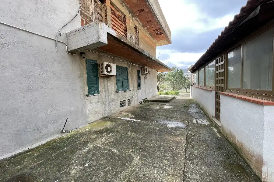 Casa Indipendente in vendita di 382 mq a €450.000 (rif. 2/2026)