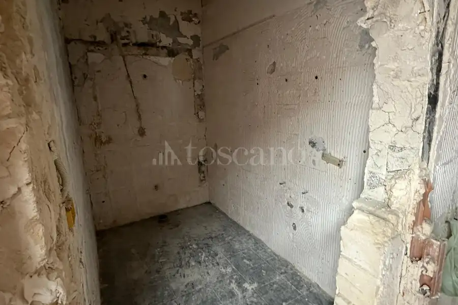 Negozio in vendita di 225 mq a €350.000 (rif. 51/2026)