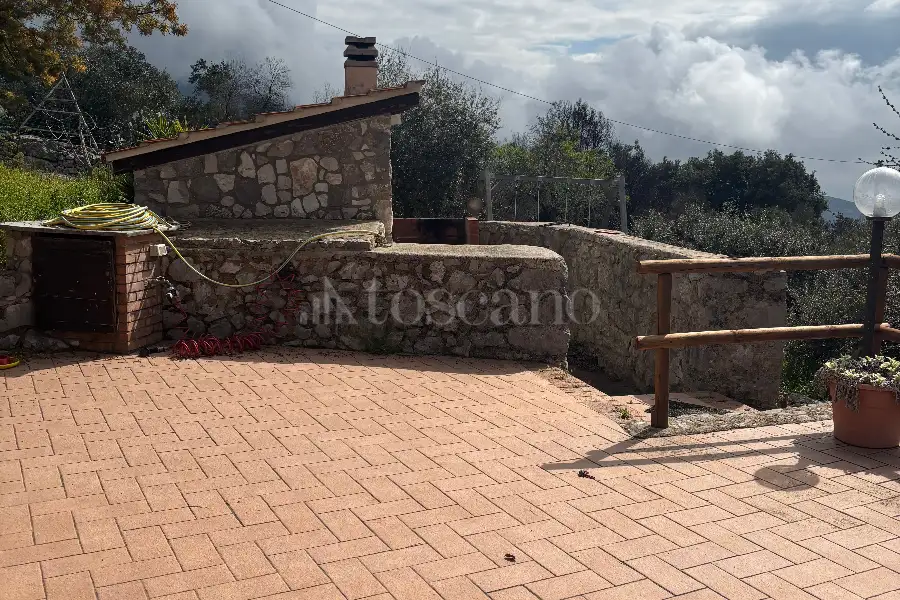 Casale in vendita di 100 mq a €230.000 (rif. 3/2026)