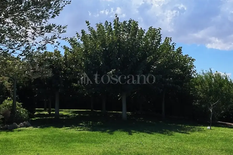 Casa Indipendente in vendita di 250 mq a €879.000 (rif. 203/2026)