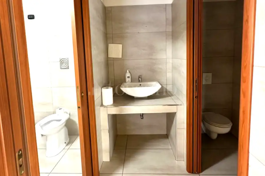 Negozio in affitto di 55 mq a €450 (rif. 37/2024)