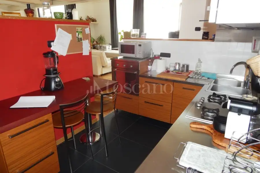Loft in vendita di 130 mq a €250.000 (rif. 64/2025)