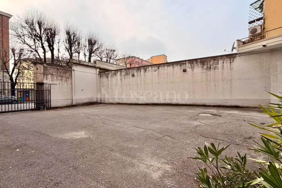 Ufficio in vendita di 200 mq a €379.000 (rif. 8/2026)