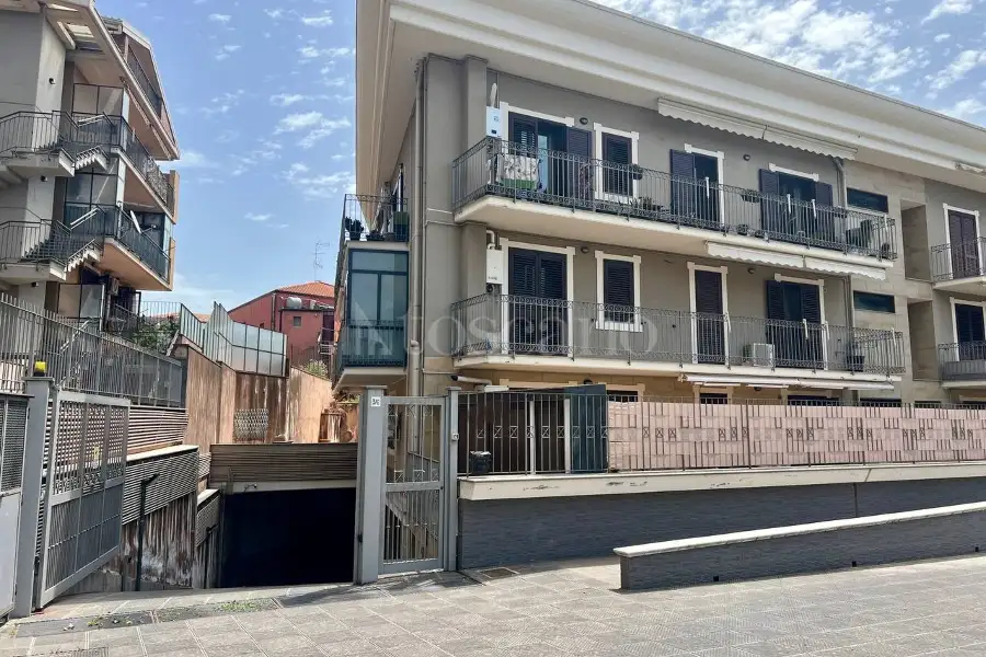 Magazzino in vendita di 215 mq a €149.000 (rif. 76/2025)