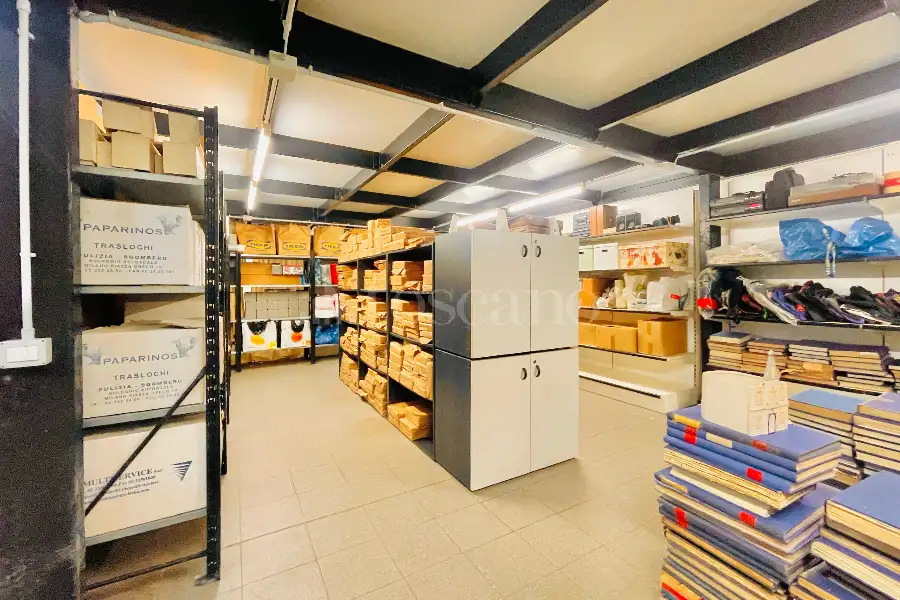Magazzino in vendita di 287 mq a €209.000 (rif. 71/2026)