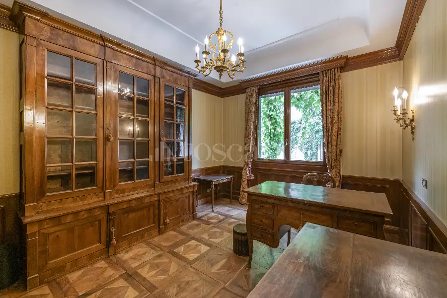 Ufficio in vendita di 200 mq a €2.300.000 (rif. 43/2026)