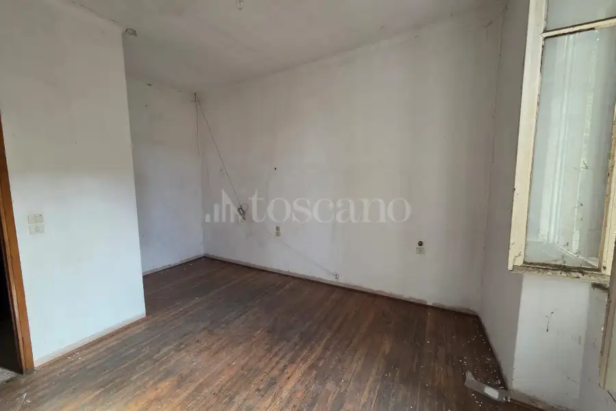 Palazzo in vendita di 500 mq a €175.000 (rif. 23/2025)