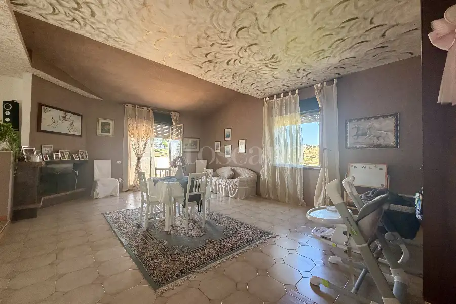 Attico in vendita di 180 mq a €165.000 (rif. 102/2026)