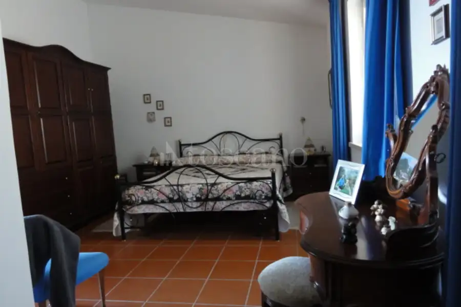 Villa in vendita di 250 mq a €150.000 (rif. 23/2021)