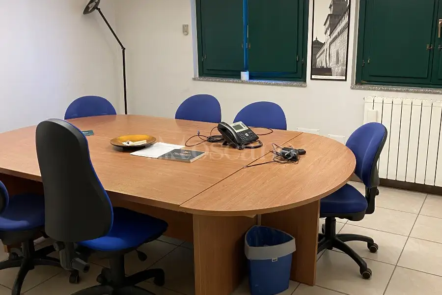 Capannone in vendita di 720 mq a €300,000 (rif. TS0204VE)