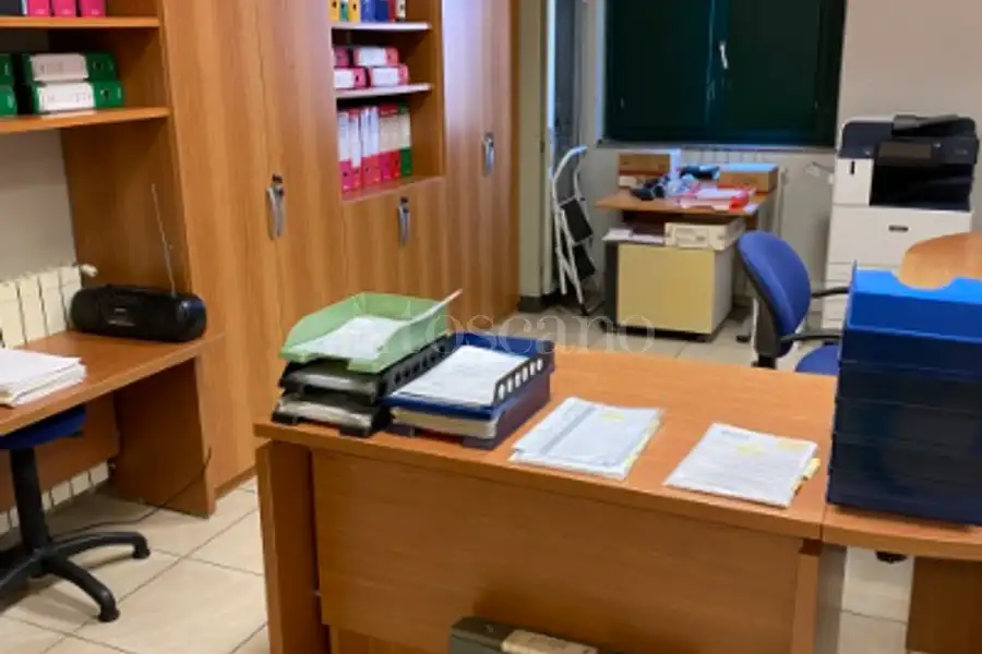Capannone in vendita di 720 mq a €300,000 (rif. TS0204VE)