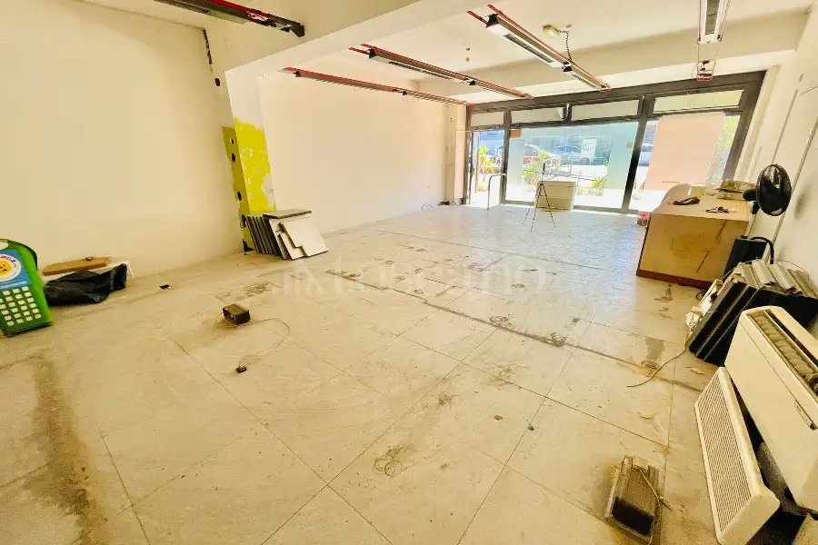 Negozio in affitto di 80 mq a €2.300 (rif. 28/2025)