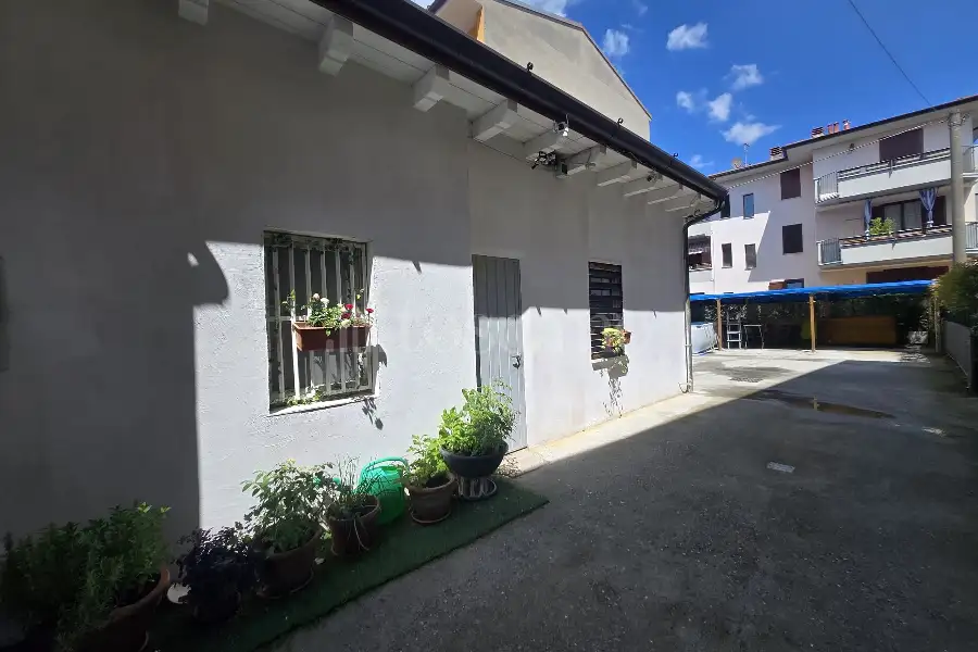 Casa Indipendente in vendita di 330 mq a €495.000 (rif. 6/2026)