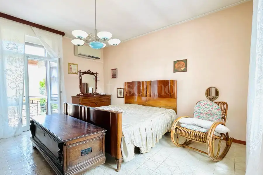 Villa Bifamiliare in vendita di 200 mq a €350.000 (rif. 7/2026)