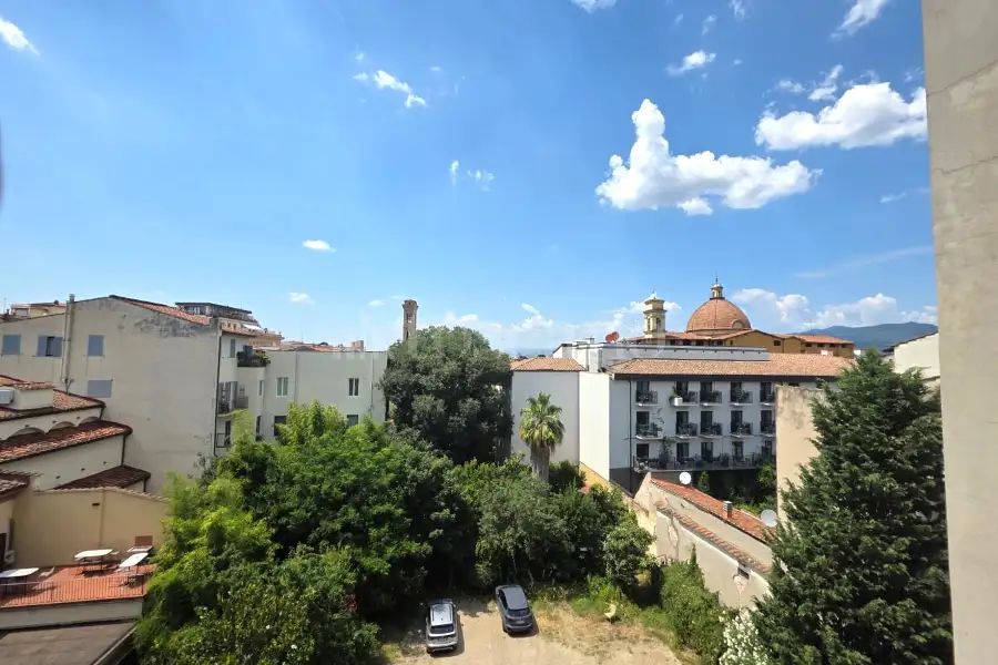 Casa in affitto di 101 mq a €1.800 (rif. 49/2026)