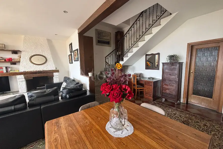 Casa Indipendente in vendita di 162 mq a €750.000 (rif. 14/2026)