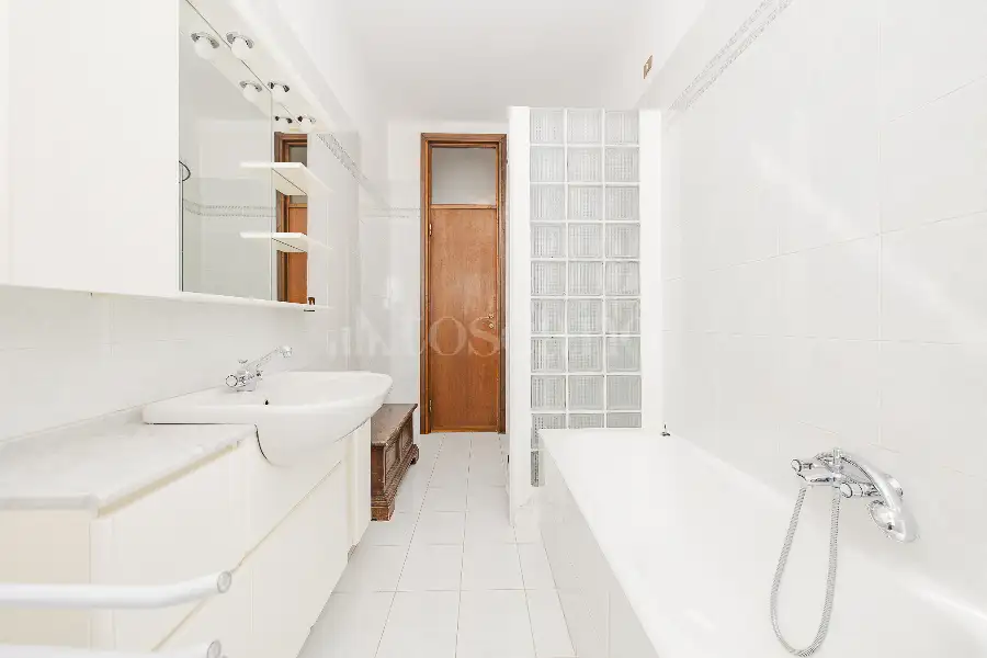 Casa in vendita di 180 mq a €1.395.000 (rif. 32/2026)