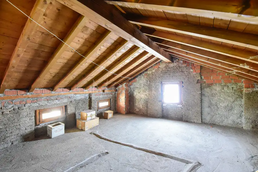 Casa Indipendente in vendita di 220 mq a €285.000 (rif. 33/2026)
