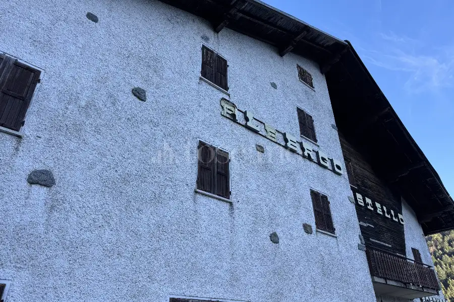 Attività Commerciale in vendita di 550 mq a €360,000 (rif. TS0321VE)