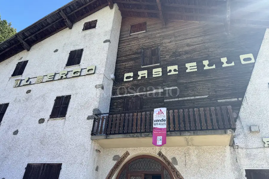 Attività Commerciale in vendita di 550 mq a €360,000 (rif. TS0321VE)