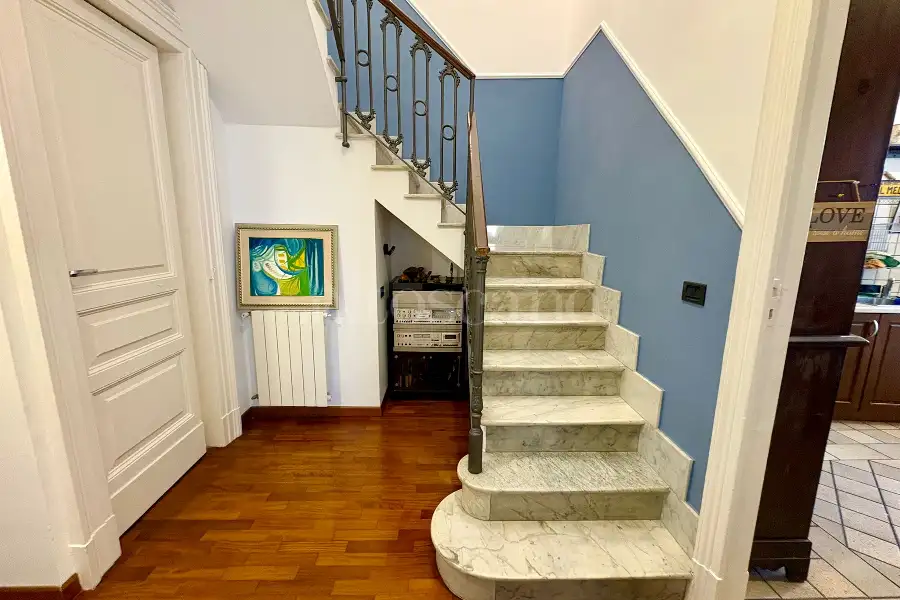 Casa in vendita di 255 mq a €949.000 (rif. 23/2026)