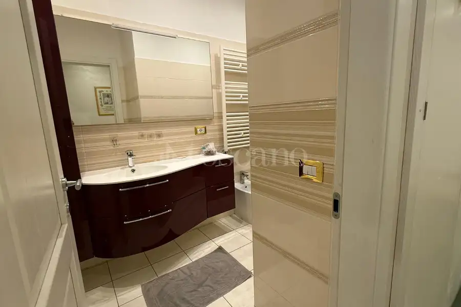Casa in affitto di 170 mq a €2.500 (rif. 48/2026)