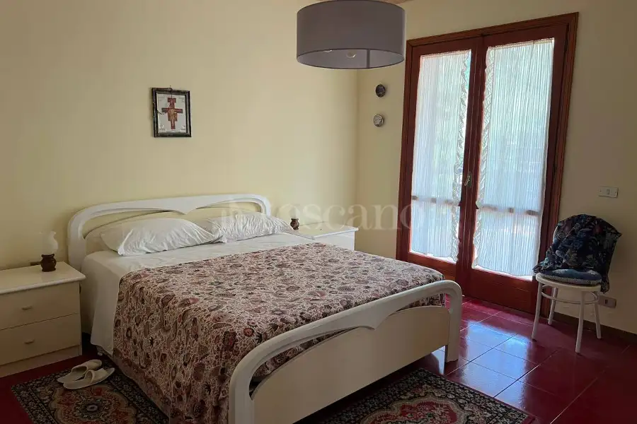 Villa in vendita di 396 mq a €445.000 (rif. 168/2025)