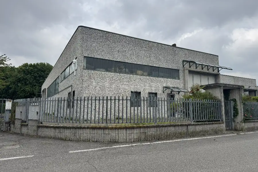 Laboratorio in vendita di 920 mq a €60,000 (rif. TS324AF)