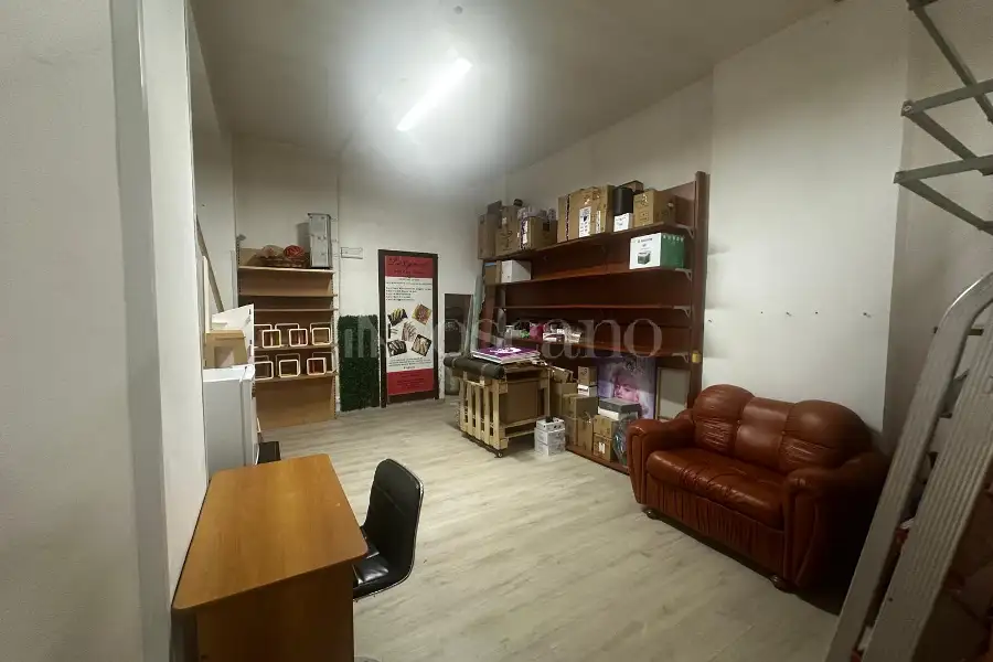 Negozio in affitto di 75 mq a €600 (rif. 72/2026)