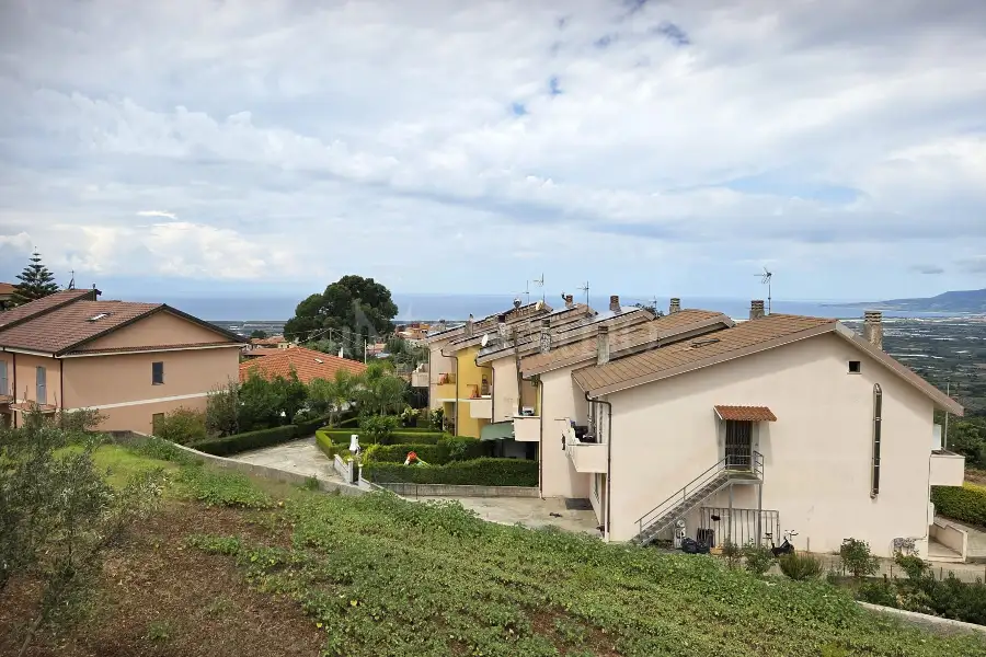 Casa Indipendente in vendita di 300 mq a €225.000 (rif. 14/2026)