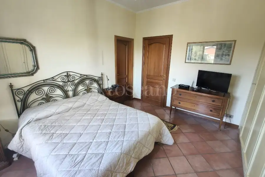 Villa in vendita di 300 mq a €845.000 (rif. 49/2026)