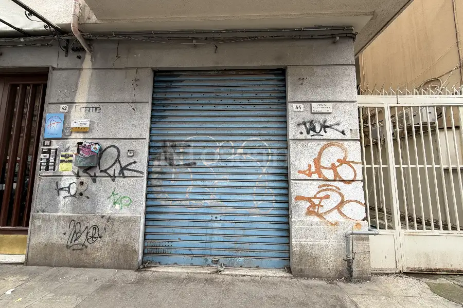 Negozio in affitto di 40 mq a €420 (rif. 41/2026)
