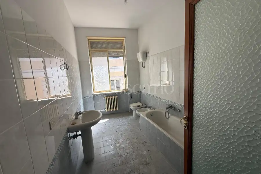Palazzo in vendita di 725 mq a €395.000 (rif. 1/2026)