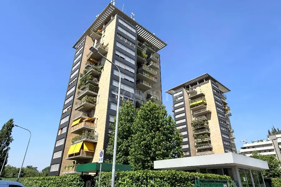 Superattico in vendita di 210 mq a €930.000 (rif. 29/2026)