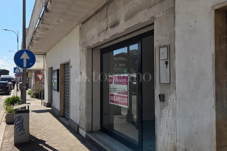 Negozio in vendita di 50 mq a €98.500 (rif. 15/2026)