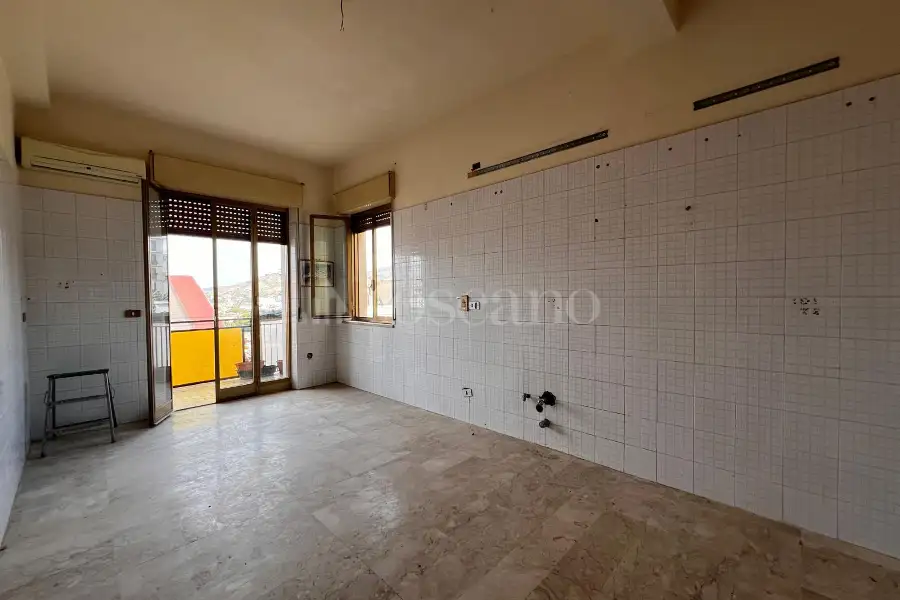 Palazzo in vendita di 300 mq a €215.000 (rif. 40/2025)