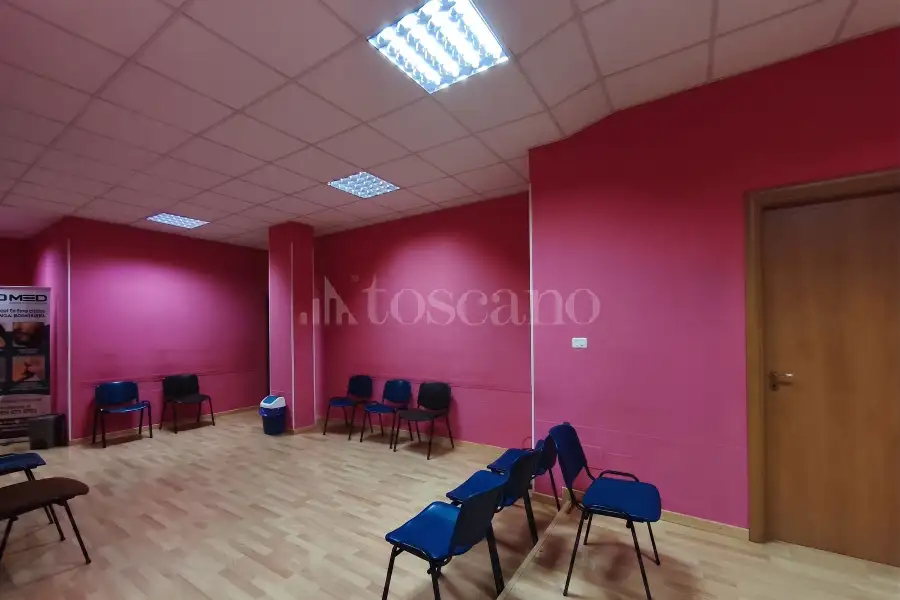 Ufficio in vendita di 272 mq a €340.000 (rif. 24/2026)
