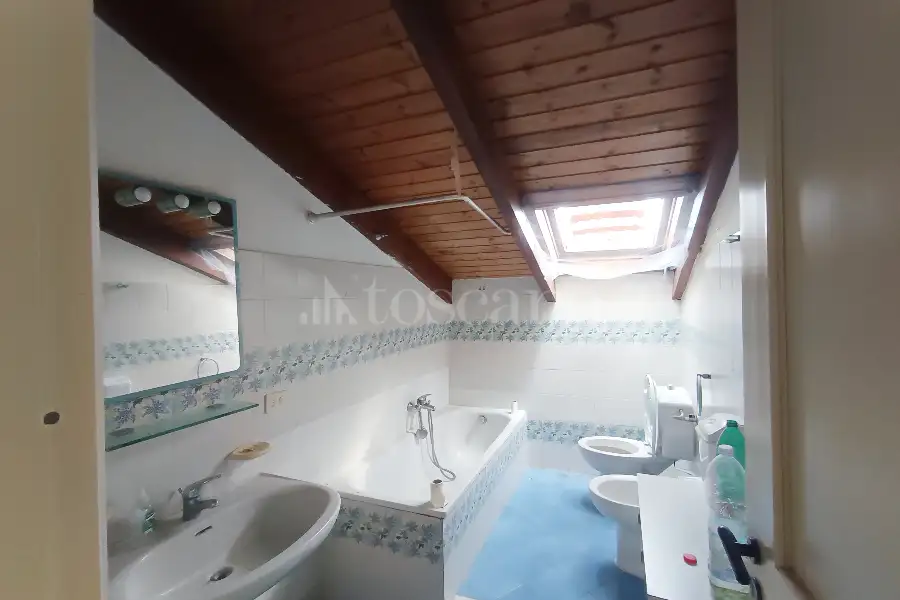 Villa in vendita di 365 mq a €490.000 (rif. 112/2025)