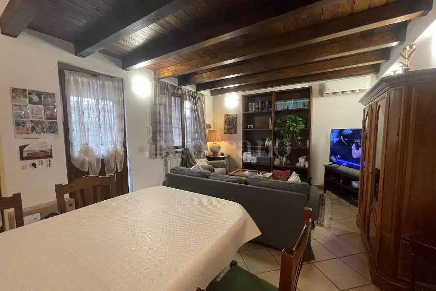 Villa Plurifamiliare in vendita di 170 mq a €430.000 (rif. 43/2026)