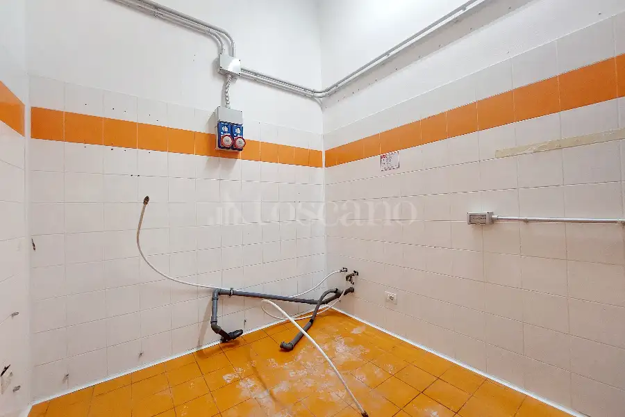Negozio in affitto di 45 mq a €1.950 (rif. 3/2026)