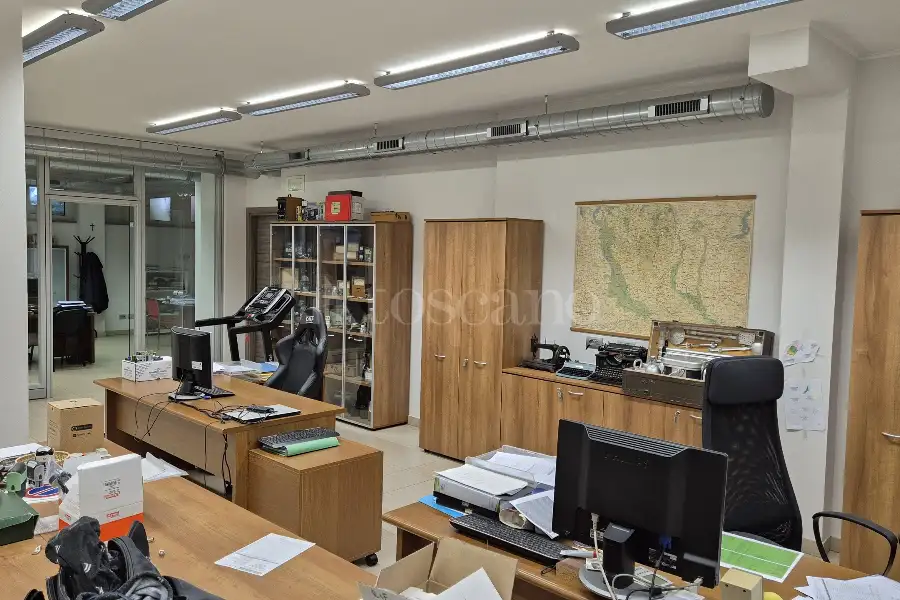 Ufficio in vendita di 500 mq a €450,000 (rif. TS0205VE)