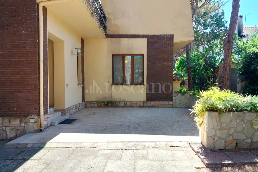 Villa in vendita di 280 mq a €845.000 (rif. 45/2025)