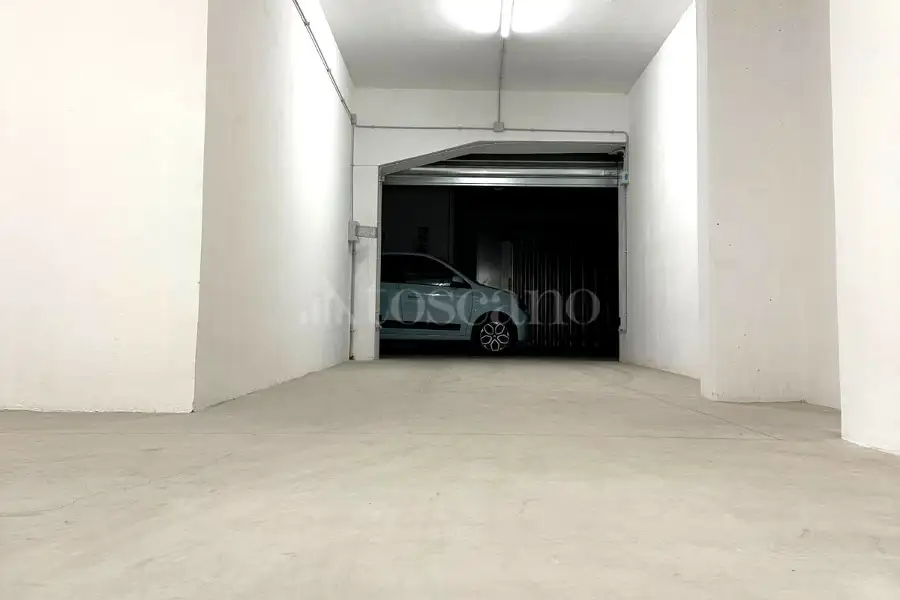 Box in affitto di 54 mq a €700 (rif. 10/2026)
