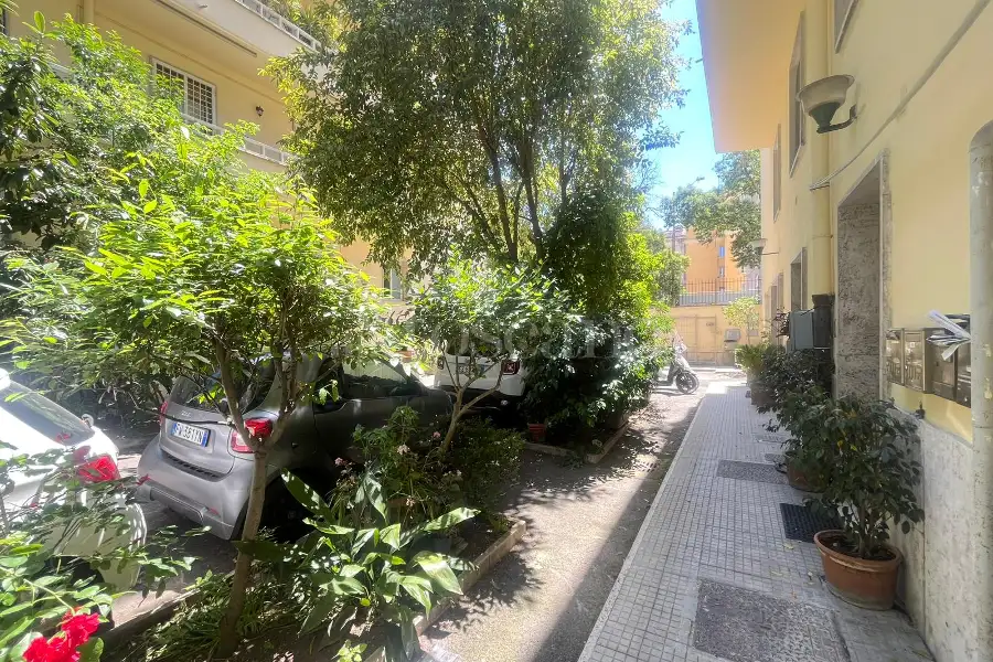 Casa in affitto di 200 mq a €5.300 (rif. 10/2026)