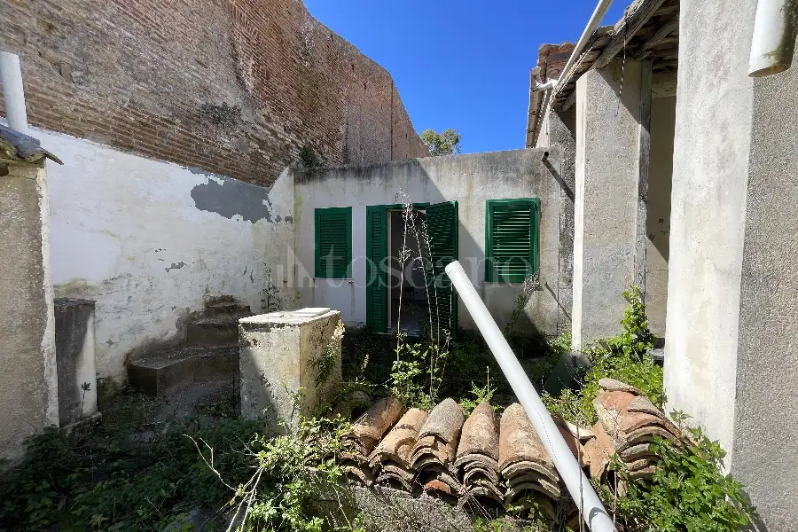 Casa Indipendente in vendita di 122 mq a €75.000 (rif. 15/2026)