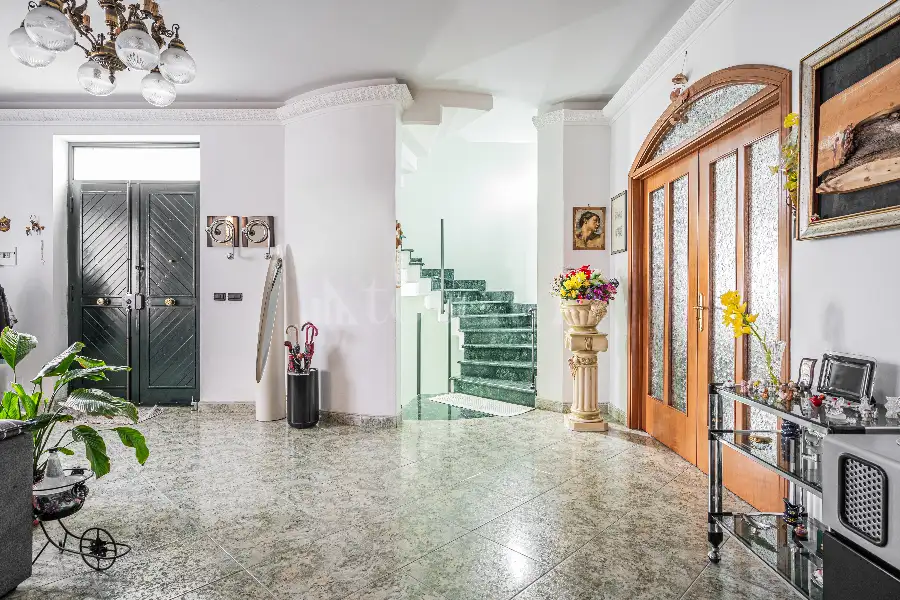 Villa in vendita di 322 mq a €478.000 (rif. 20/2025)