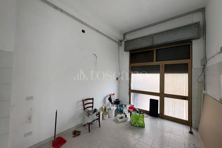 Negozio in affitto di 57 mq a €550 (rif. 92/2026)