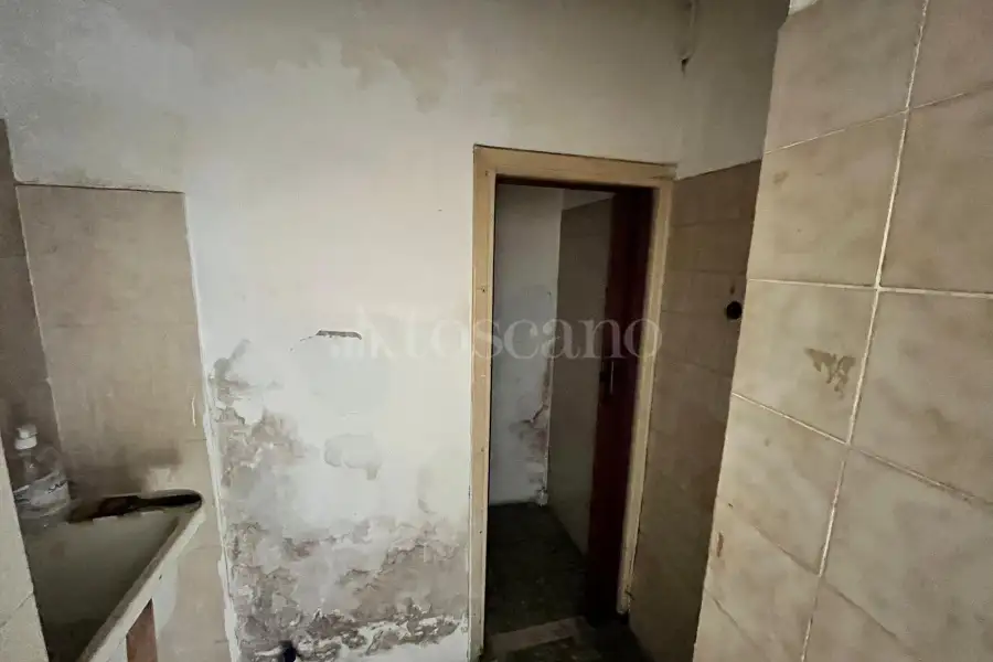 Box in vendita di 49 mq a €59.000 (rif. 12/2026)